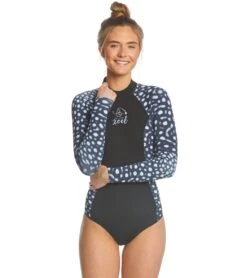 Xcel Womens Ocean Ramsey Axis 2mm Long Sleeve Back Zip Spring Suit -Optimal Swimming Equipment 5680475504808 blackwhaleshark 4a