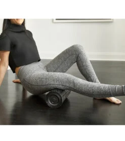 Theragun Wave Roller 21 Theragun Wave Roller -Optimal Swimming Equipment 7169182793896 black 10a