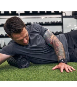 Theragun Wave Roller 19 Theragun Wave Roller -Optimal Swimming Equipment 7169182793896 black 8a