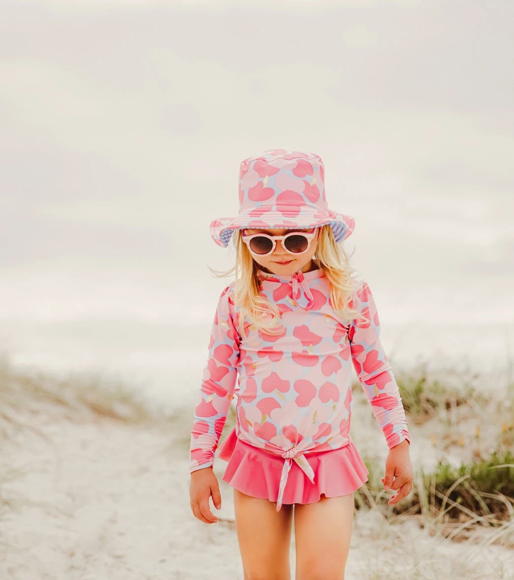 Girls' Apple Love Reversible Bucket Hat 5 Girls' Apple Love Reversible Bucket Hat - Image 3