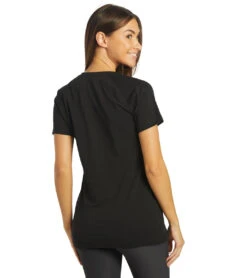 Arena Women's Team Line Short Sleeve V Neck T Shirt -Optimal Swimming Equipment 7403601723560 blacknologo 3a