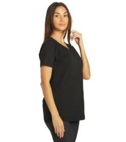 Arena Women's Team Line Short Sleeve V Neck T Shirt -Optimal Swimming Equipment 7403601723560 blacknologo 6a