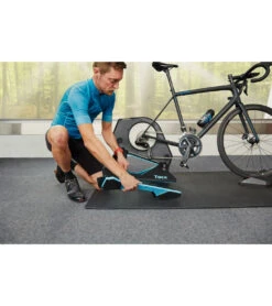 TACX NEO 2T Smart Trainer -Optimal Swimming Equipment 7608144527528 blackblue 7a